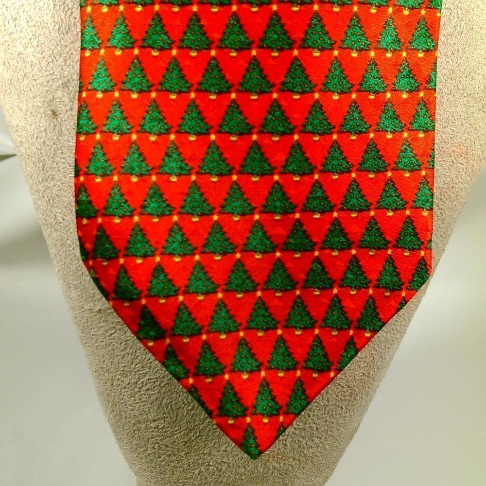 HOLIDAYS MULTI-COLOR MICRO CHRISTMAS TREE TIE